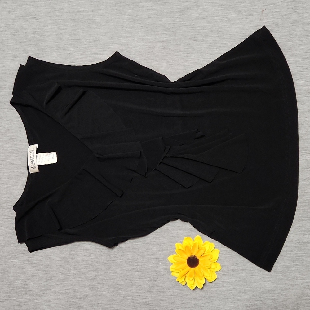 Vintage HARVE BENARD Black Ruffled V-Neck Crop Tank Blouse